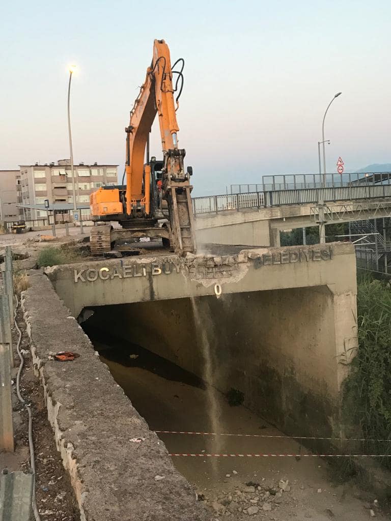 Kuruçeşme Tramvay Hattı Mevlâna Kavşağı Altgeçit Yapım İşi