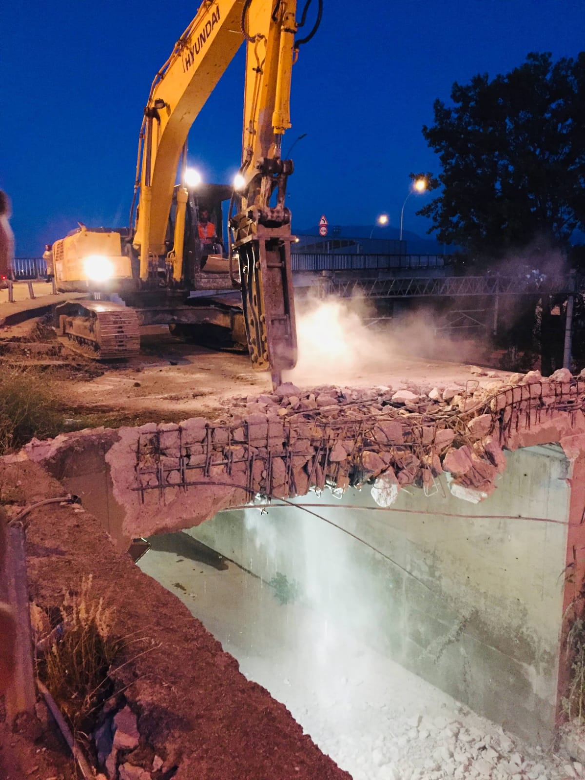 Kuruçeşme Tramvay Hattı Mevlâna Kavşağı Altgeçit Yapım İşi